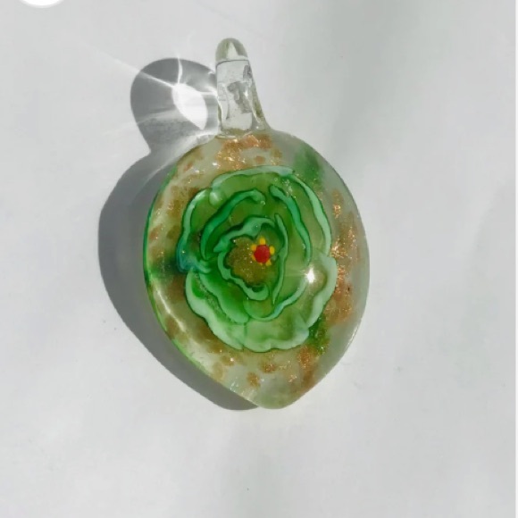 Glass art pendant - Picture 1 of 2